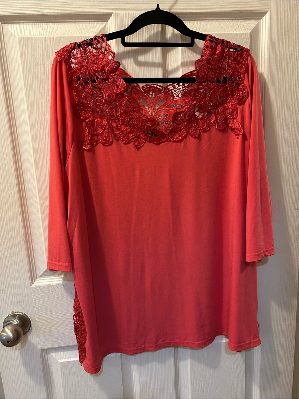 Joan Boyce 3X Coral Lace Embellished Top 3/4 Sleeve Polyester/Spandex NWT